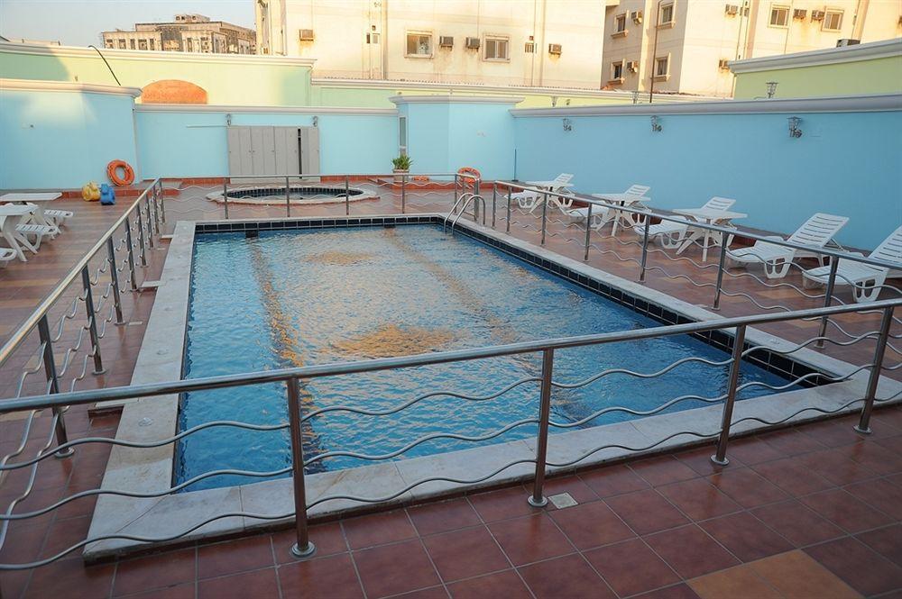 Al Waha Hotel เจดดาห์ ภายนอก รูปภาพ