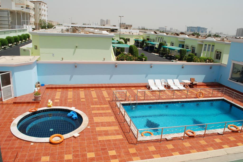Al Waha Hotel เจดดาห์ ภายนอก รูปภาพ