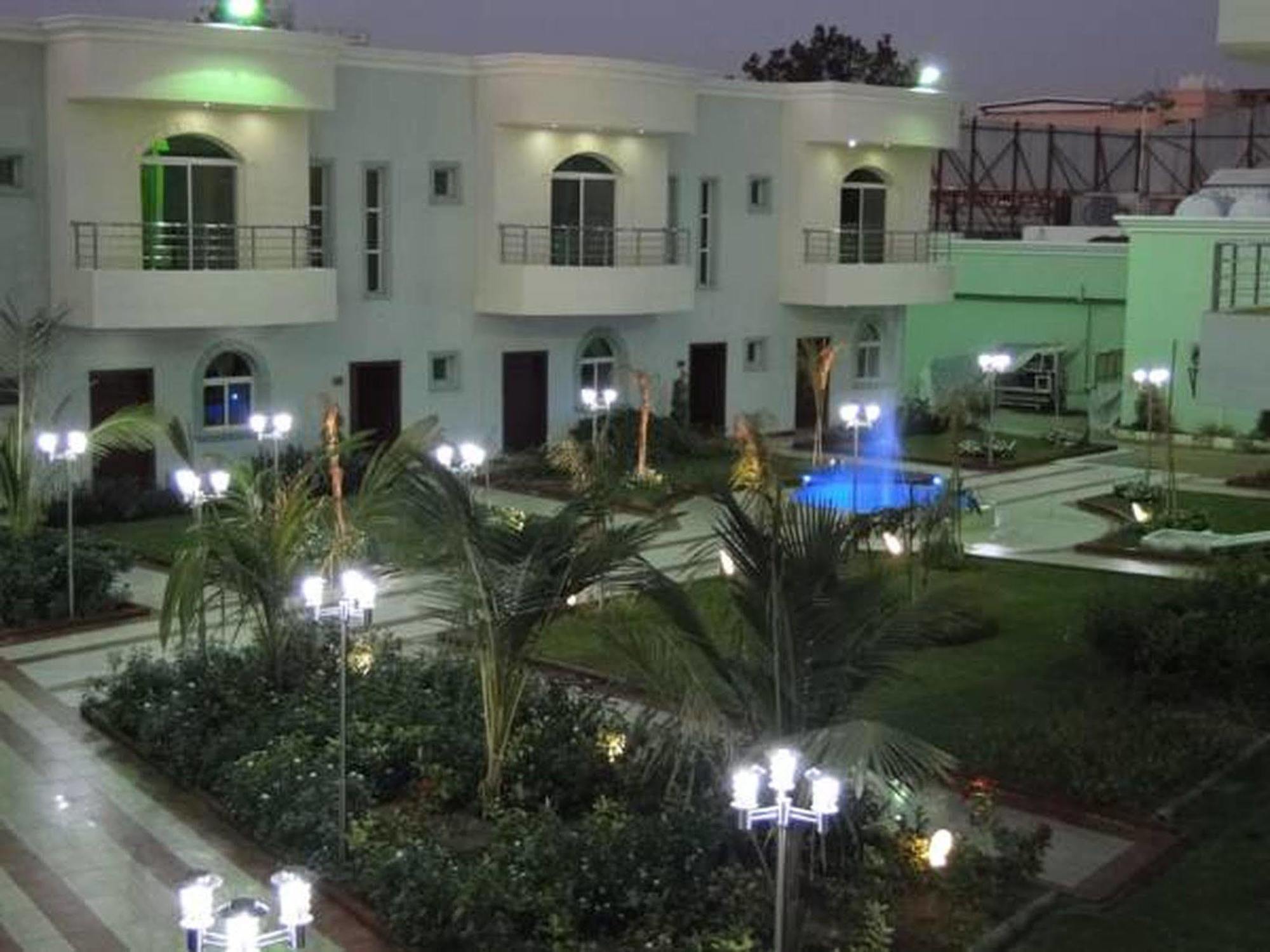 Al Waha Hotel เจดดาห์ ภายนอก รูปภาพ